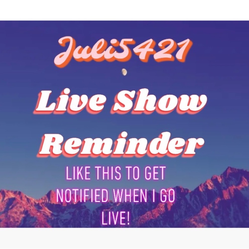 Juli5421 is now live! ☀️